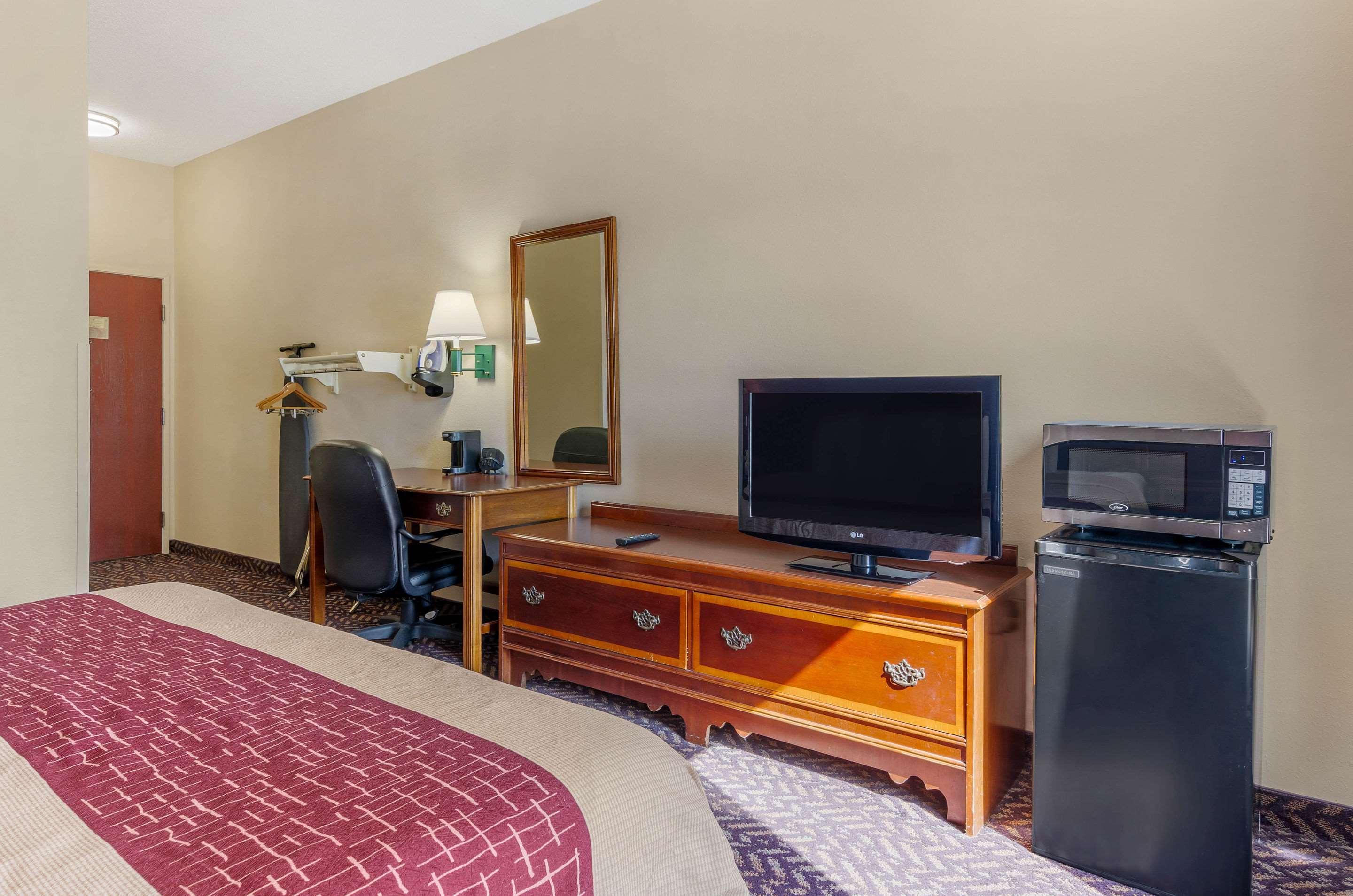 Comfort Inn & Suites Troutville - Roanoke North - Daleville Extérieur photo