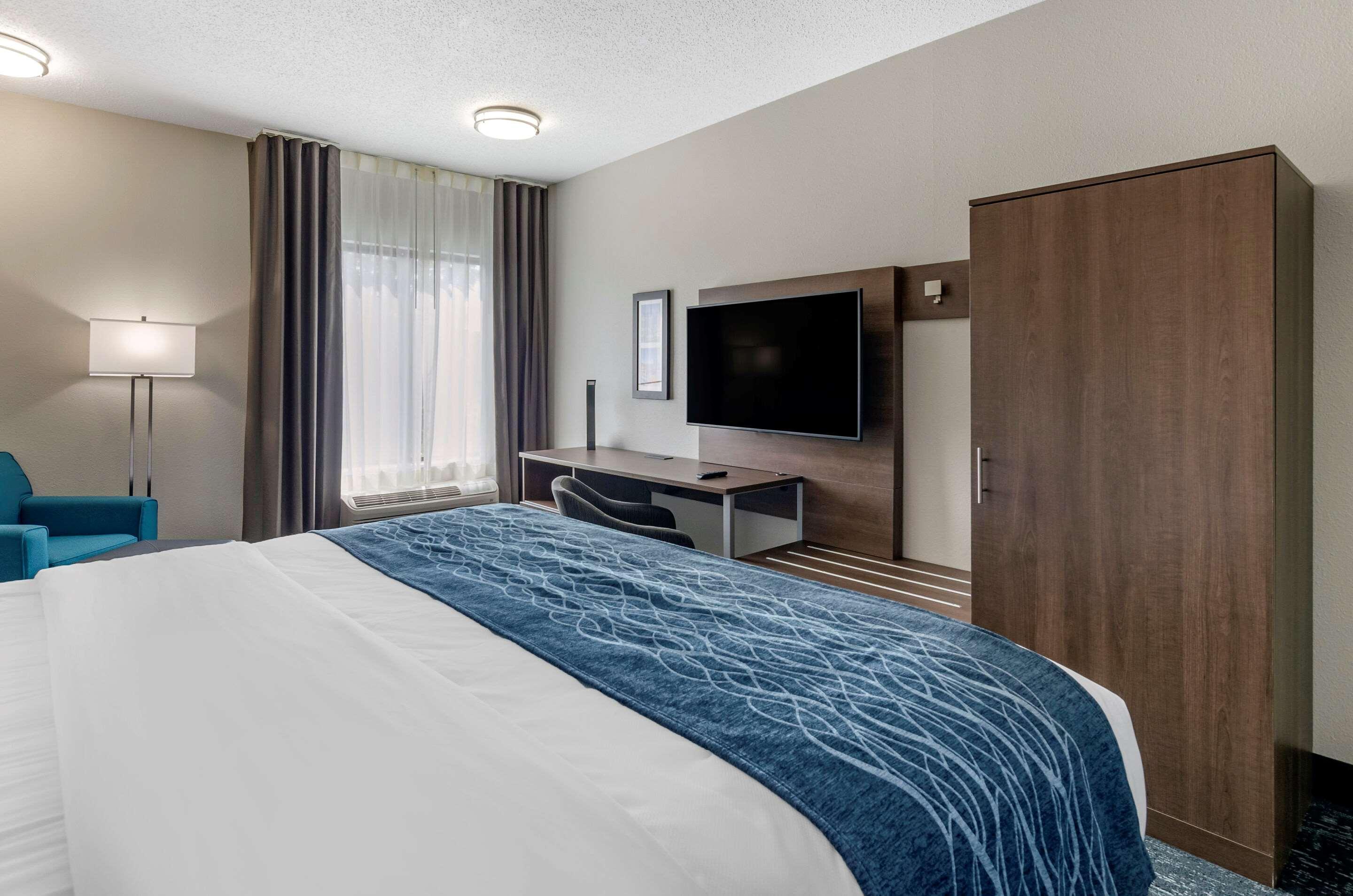 Comfort Inn & Suites Troutville - Roanoke North - Daleville Extérieur photo