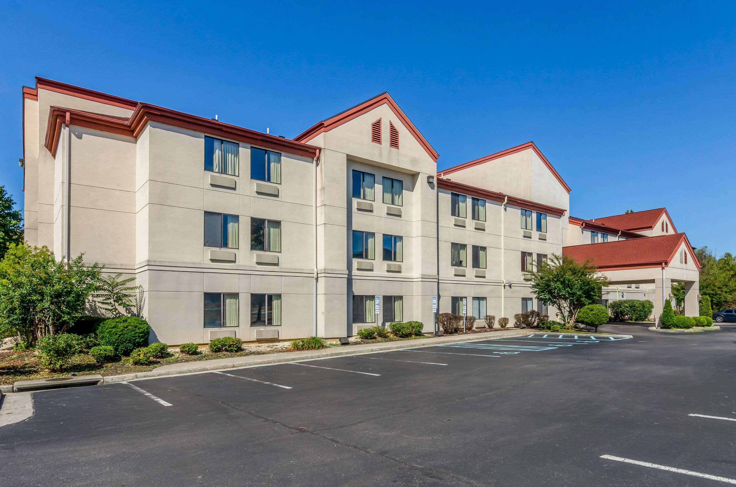 Comfort Inn & Suites Troutville - Roanoke North - Daleville Extérieur photo
